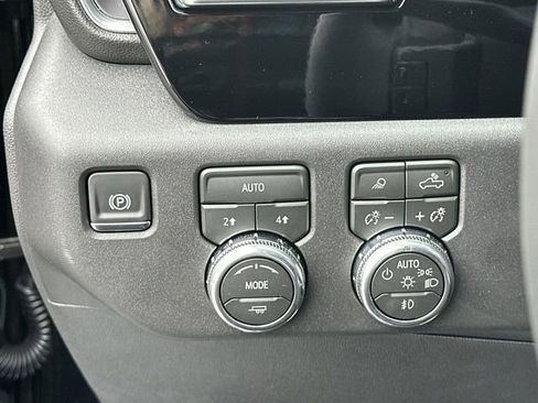 New 2026 GMC Sierra 1500 SLT w/ SLT Premium Package AWD/4WD image 18