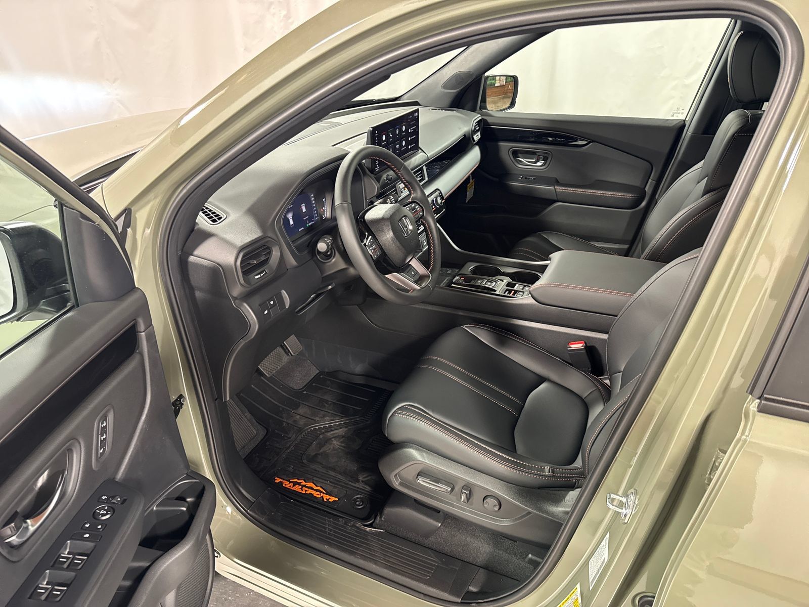 New 2026 Honda Pilot TrailSport image 3