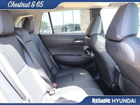 Used 2024 Toyota Corolla Cross XLE w/ Convenience Package AWD/4WD image 13