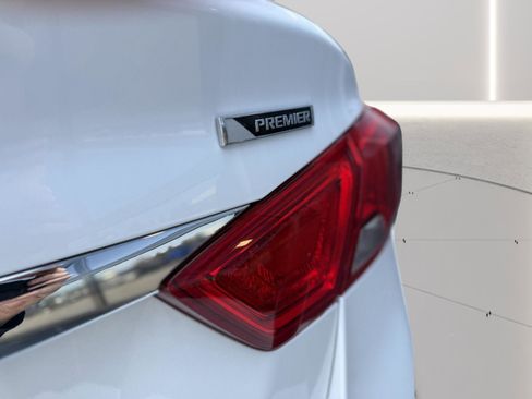 Used 2018 Chevrolet Impala Premier w/ Premier Confidence Package image 19
