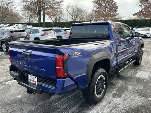 Used 2024 Toyota Tacoma TRD Off-Road image 5