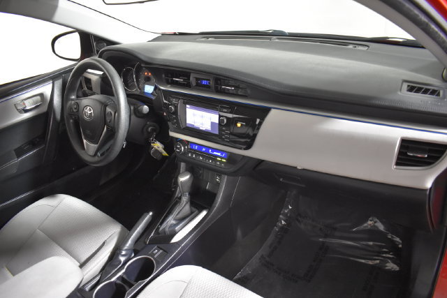 Used 2014 Toyota Corolla LE FWD image 31