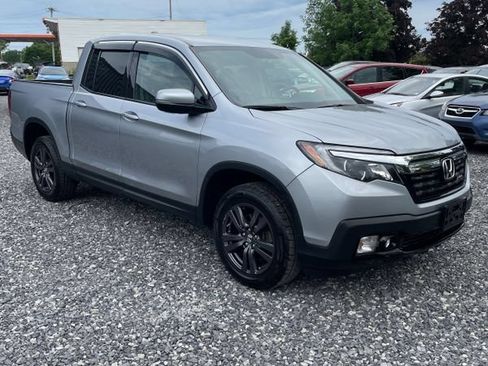 Used 2018 Honda Ridgeline Sport image 3