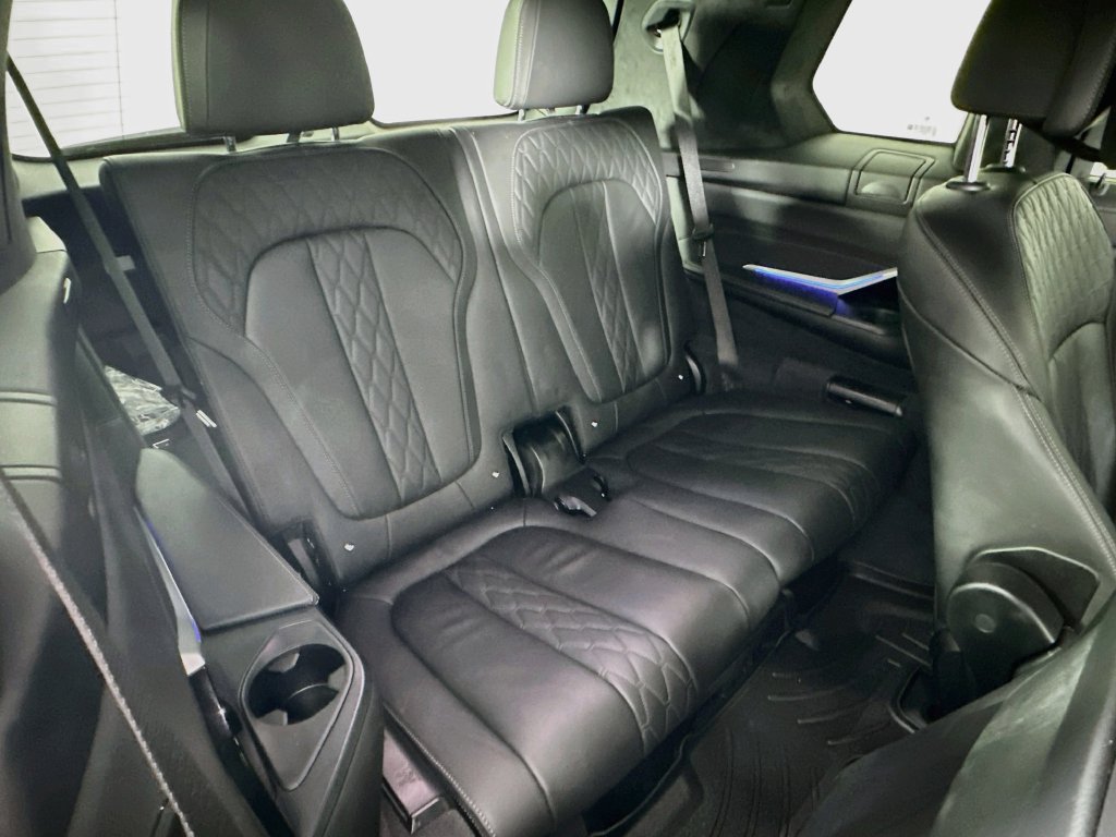 Used 2023 BMW ALPINA XB7 AWD/4WD image 36