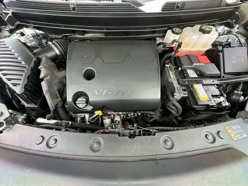 Used 2024 Buick Enclave Essence w/ Sport Touring Edition image 25