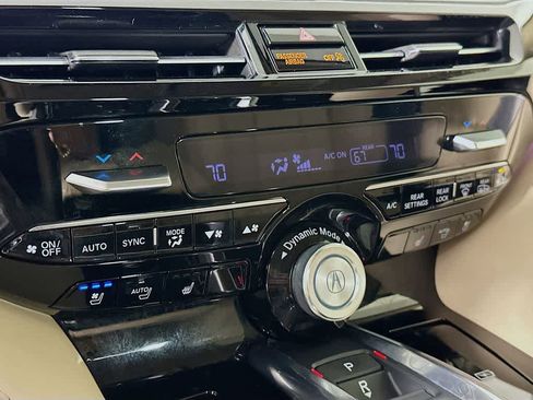 Used 2022 Acura MDX SH-AWD w/ Advance Package image 17