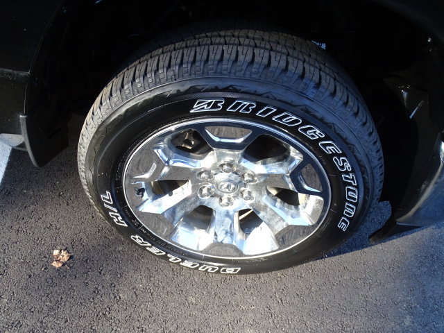 Used 2023 RAM 1500 Big Horn AWD/4WD image 32