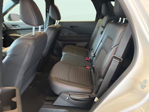 New 2026 Nissan Pathfinder Rock Creek image 7