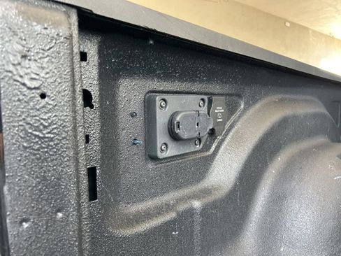 Used 2024 RAM 2500 Laramie w/ Night Edition image 37