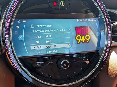 Used 2024 MINI Cooper SE w/ Signature Upholstery Package FWD image 13