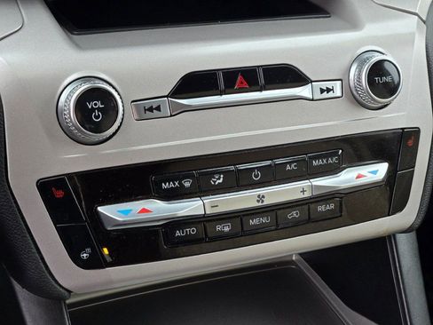 Certified 2023 Ford Explorer XLT w/ Equipment Group 202A image 29