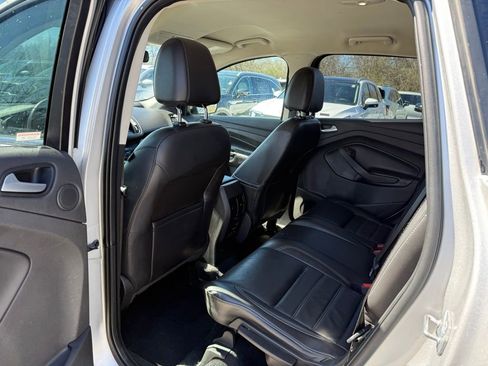 Used 2017 Ford Escape Titanium image 12