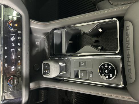 New 2025 Nissan Pathfinder Rock Creek image 32