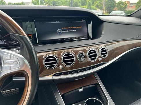 Used 2015 Mercedes-Benz S 550 4MATIC Sedan image 12
