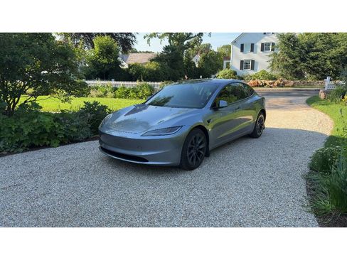 Used 2025 Tesla Model 3 Long Range AWD/4WD image 1