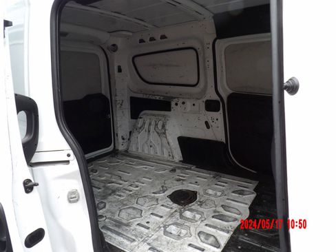 Used 2016 RAM ProMaster City Tradesman image 13
