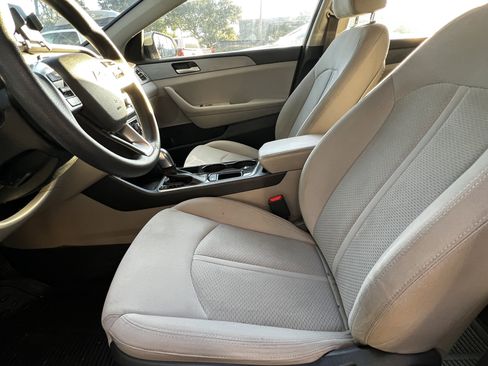 Used 2019 Hyundai Sonata SE image 17