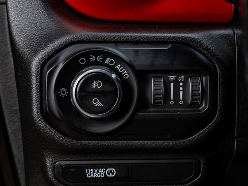 Used 2020 Jeep Gladiator Rubicon AWD/4WD image 20