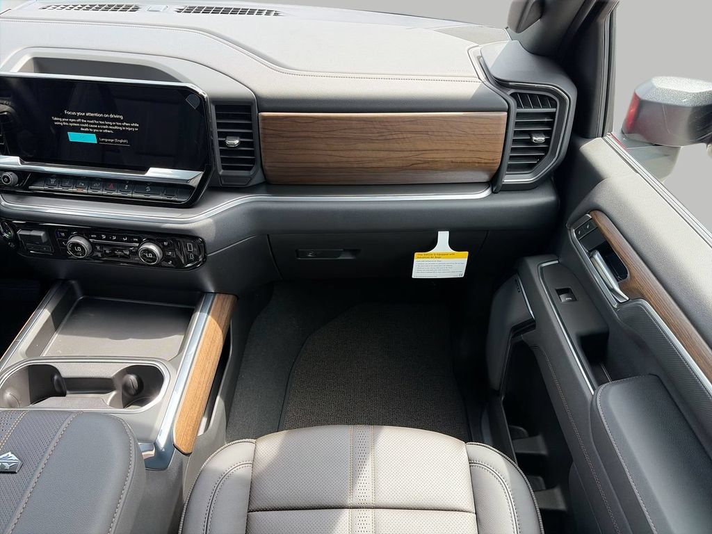 New 2026 Chevrolet Silverado 2500 High Country w/ High Country Premium Package AWD/4WD image 12