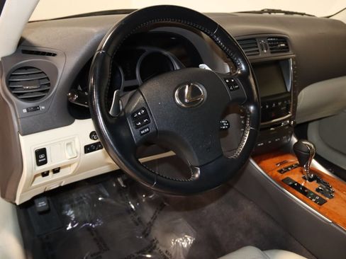 Used 2009 Lexus IS 250 AWD image 33