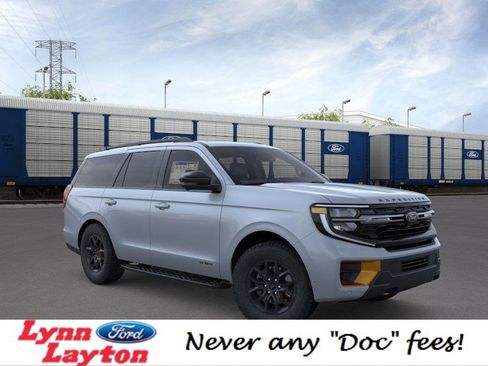 New 2026 Ford Expedition Tremor image 7