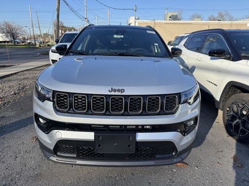 New 2026 Jeep Compass Limited AWD/4WD image 3