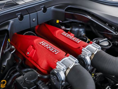 Used 2020 Ferrari Portofino RWD image 35