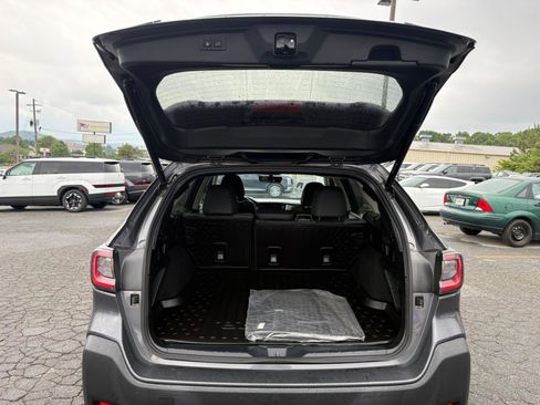 Used 2023 Subaru Outback Onyx Edition XT AWD/4WD image 7