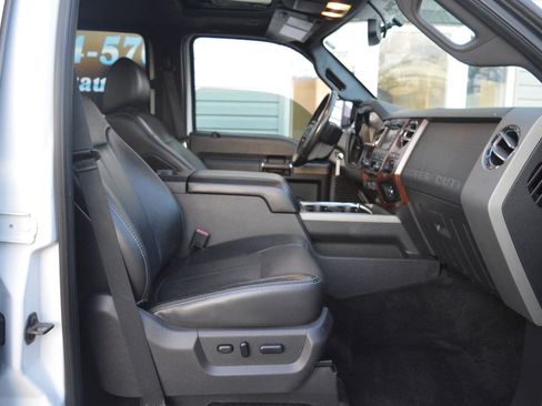 Used 2011 Ford F350 Lariat w/ Lariat Interior Pkg image 13
