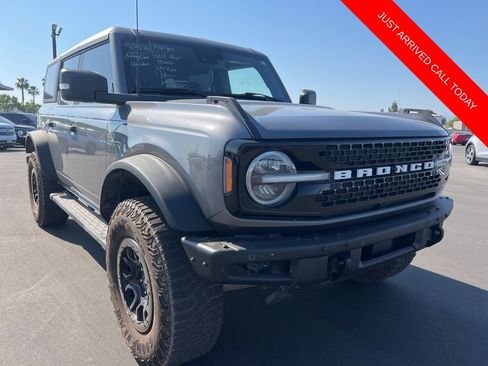 Used 2022 Ford Bronco Wildtrak image 1
