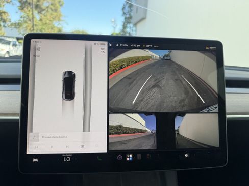 Used 2023 Tesla Model Y Long Range AWD/4WD image 17