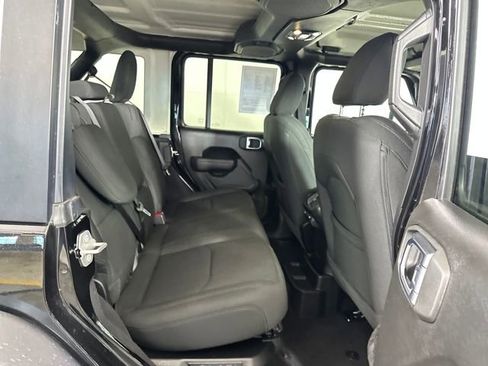 Used 2023 Jeep Wrangler Unlimited w/ Cold Weather Group image 27