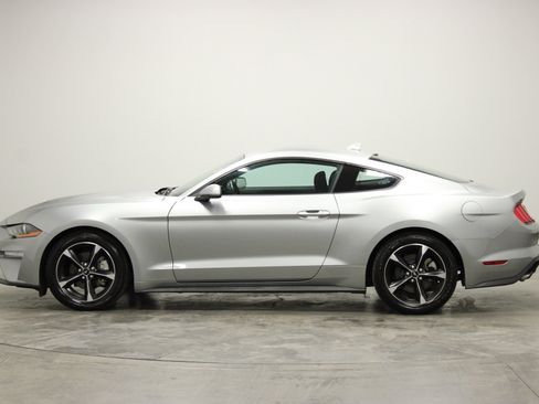 Used 2022 Ford Mustang Coupe RWD image 5