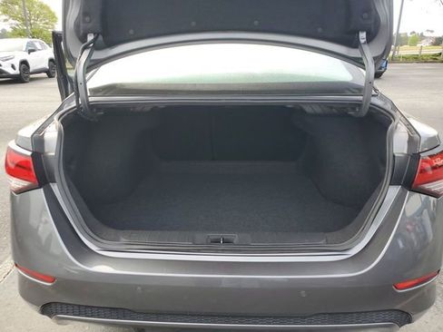 Used 2024 Nissan Sentra S image 9