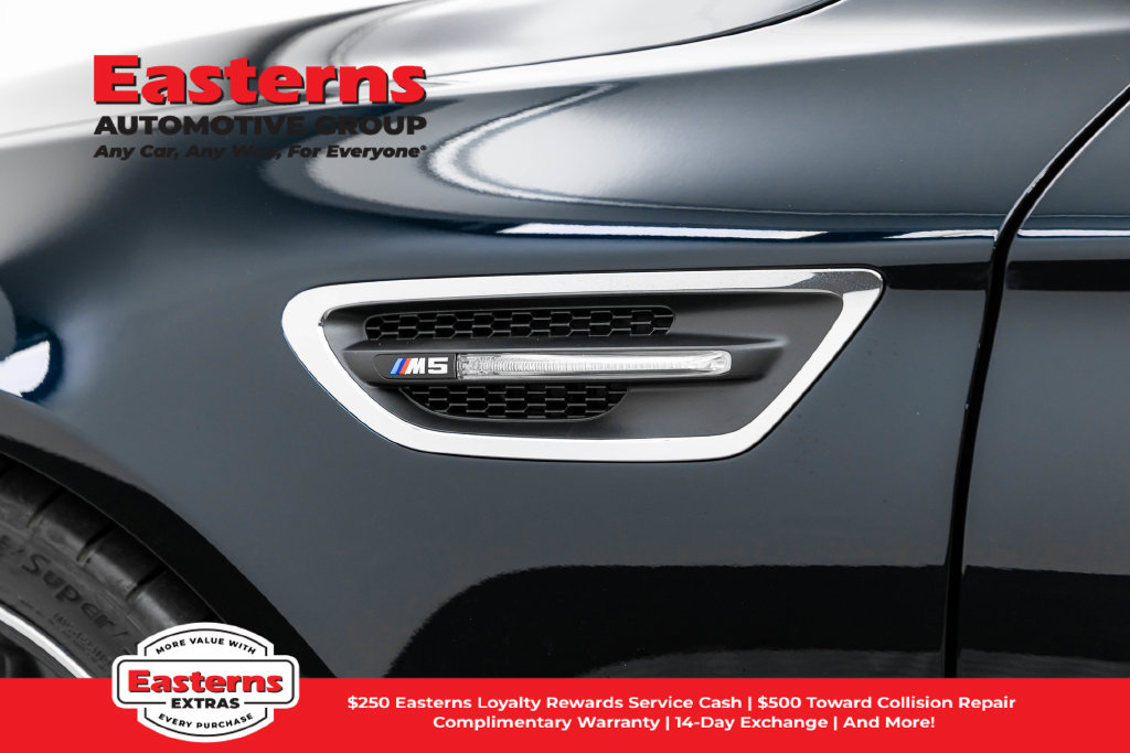 Used 2015 BMW M5 RWD image 56