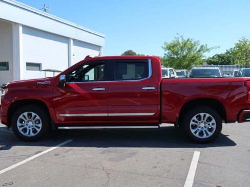 Used 2023 Chevrolet Silverado 1500 High Country AWD/4WD image 7