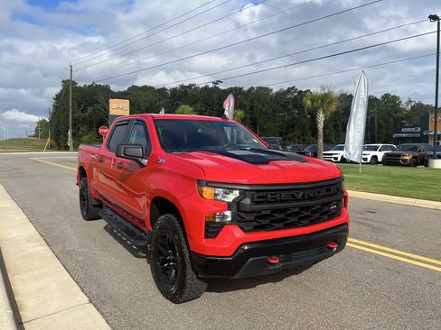 Used 2022 Chevrolet Silverado 1500 Custom Trail Boss w/ LPO, Dark Essentials Package AWD/4WD image 1
