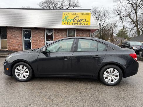 Used 2016 Chevrolet Cruze LS image 10