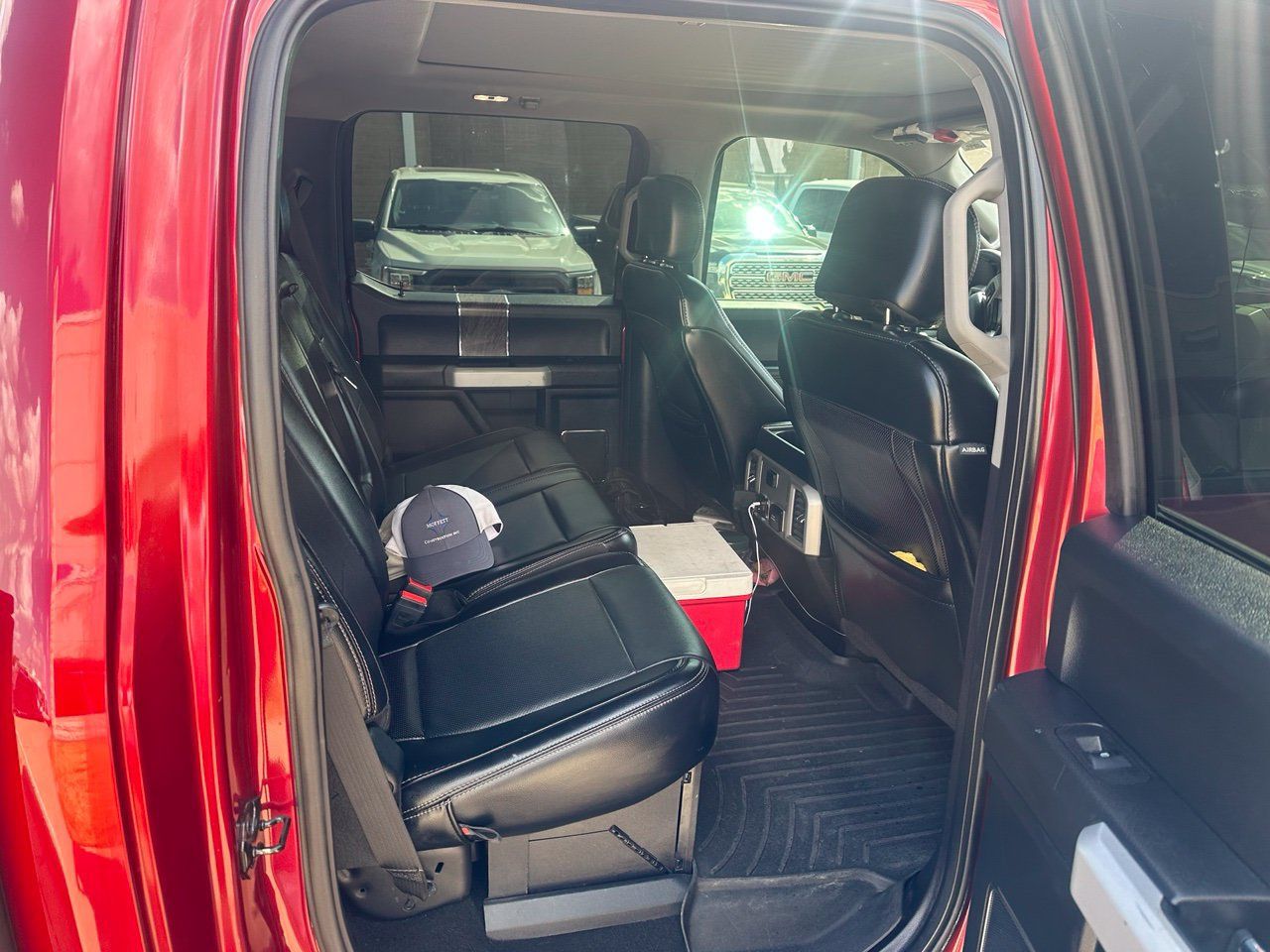 Used 2019 Ford F250 Lariat w/ Lariat Ultimate Package AWD/4WD image 6