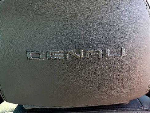 Used 2020 GMC Terrain Denali w/ Denali Premium Package FWD image 10