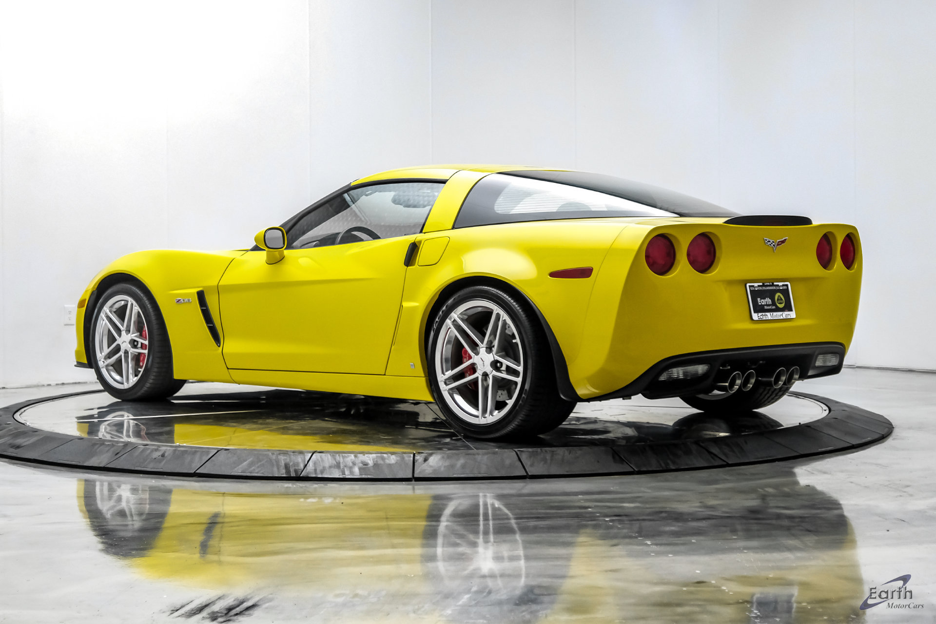 Used 2007 Chevrolet Corvette Z06 w/ Preferred Equipment Group RWD image 11