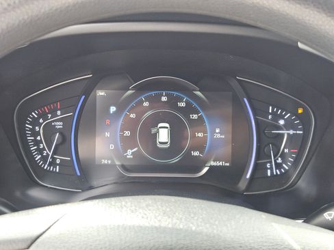 Used 2020 Hyundai Santa Fe SEL image 16