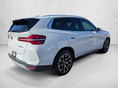 Used 2025 BMW X3 xDrive30i w/ Premium Package image 5