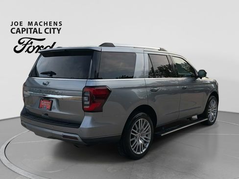 Used 2024 Ford Expedition Limited AWD/4WD image 5