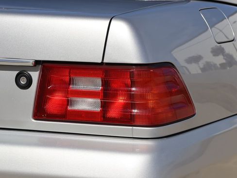 Used 2002 Mercedes-Benz SL 500 image 14