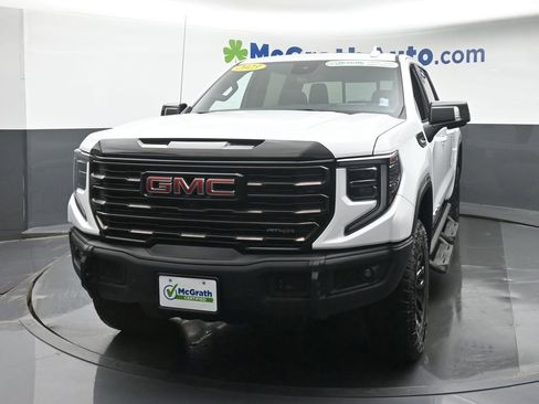 Used 2023 GMC Sierra 1500 AT4X image 5