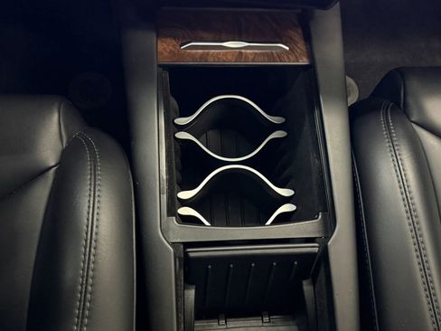 Used 2018 Tesla Model S 75D image 34