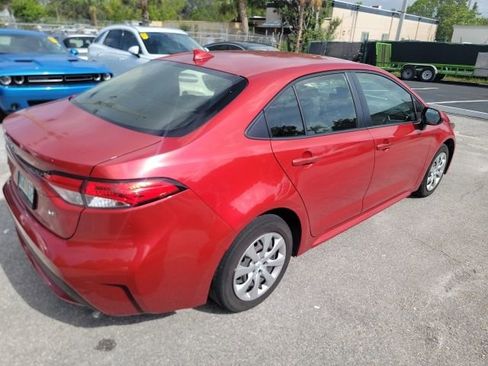 Used 2021 Toyota Corolla LE FWD image 4