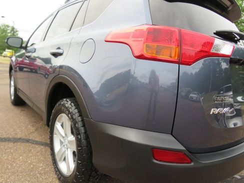Used 2013 Toyota RAV4 XLE image 13