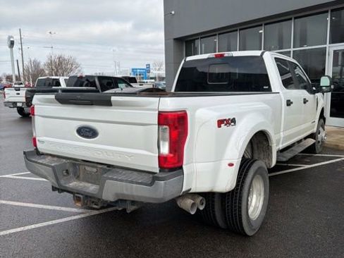 Used 2019 Ford F350 XL w/ Power Equipment Group image 9
